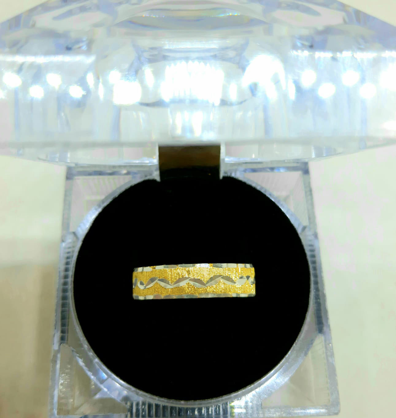 Gold Ladies Wedding Ring
